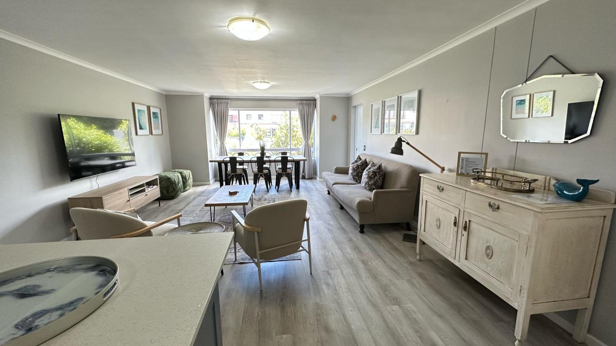 Greenpoint Mews 17, Apartment